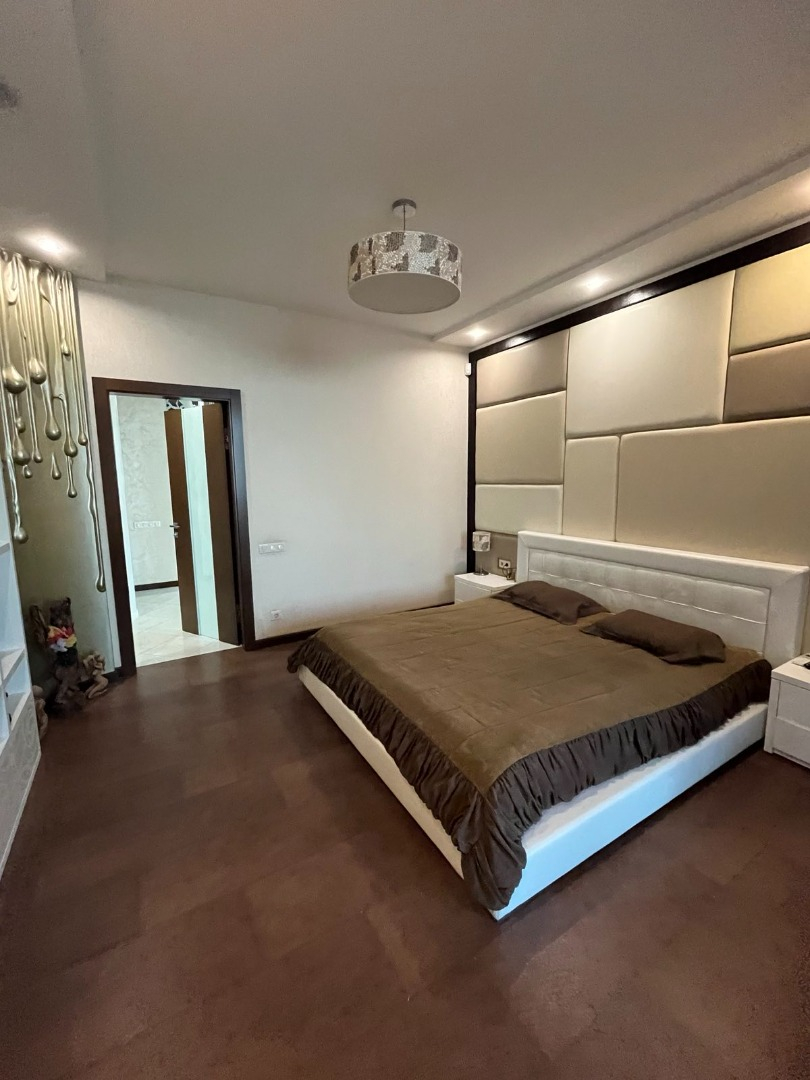 продажа трехкомнатной квартиры номер A-173266 в Приморском районе, фото номер 25